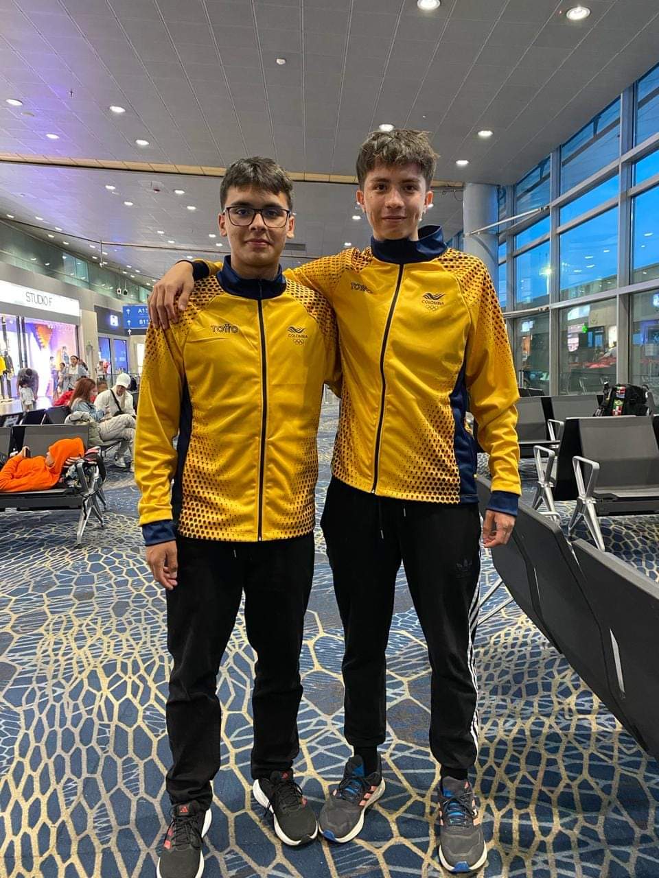 DEPORTISTAS QUINDIANOS SE PREPARAN REPRESENTARAN A COLOMBIA EN LOS JUEGOS BOLIVARIANOS DE LA JUVENTUD